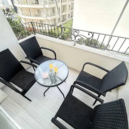 Bonita 645 Apartmán Golem (Tirana)